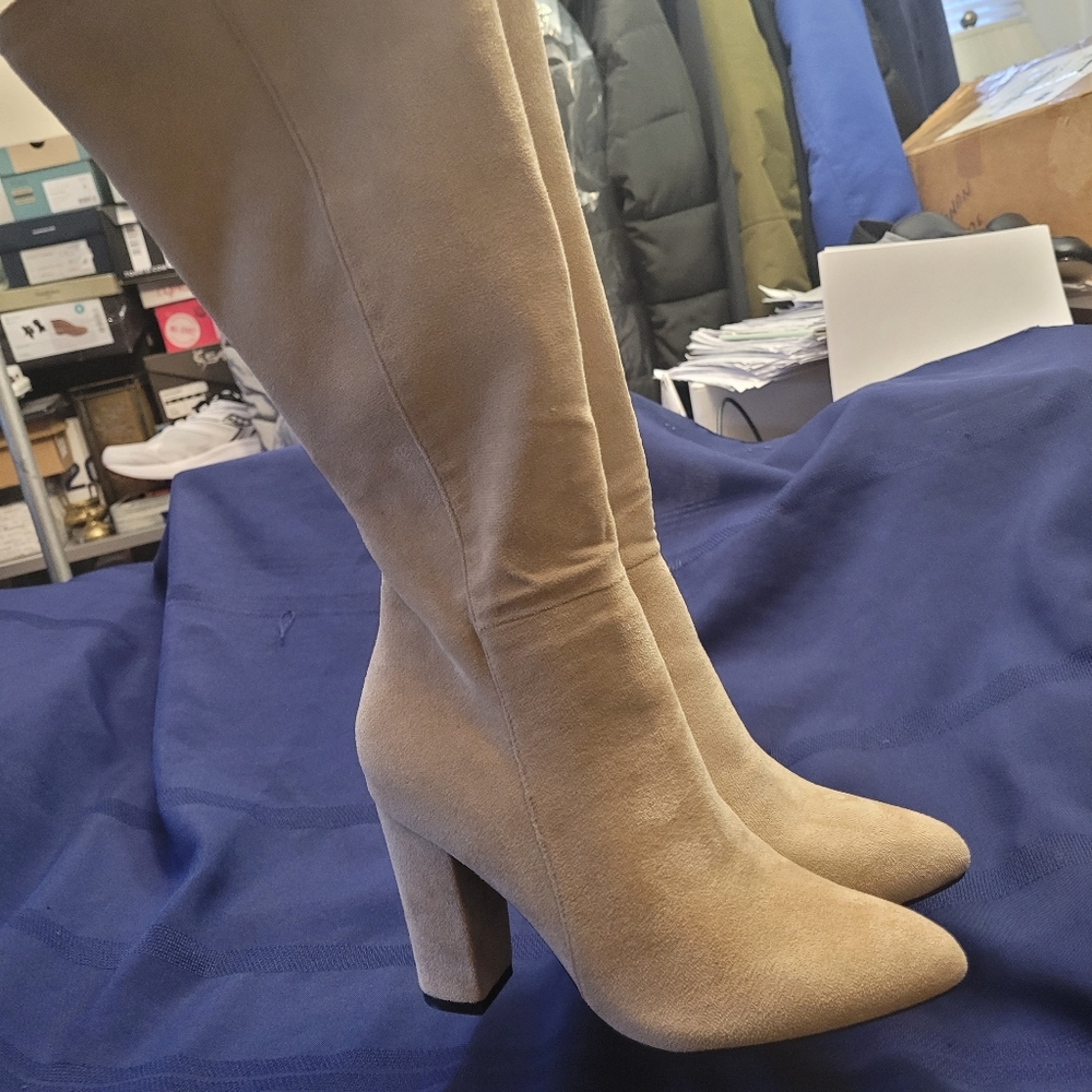 Ladies boots